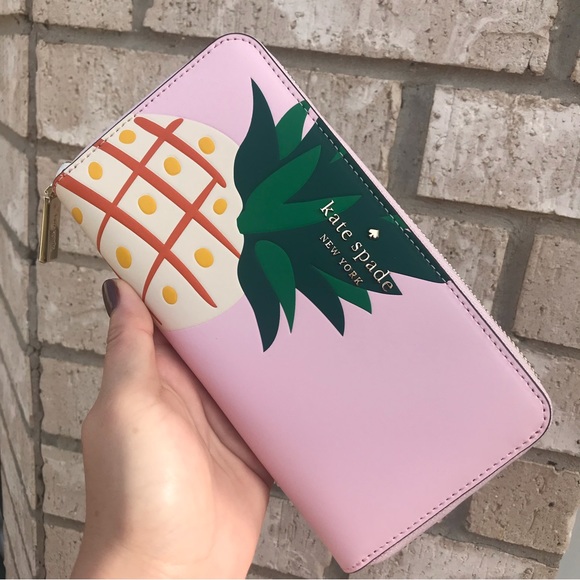 kate spade Handbags - Nwt! Kate spade wallet
